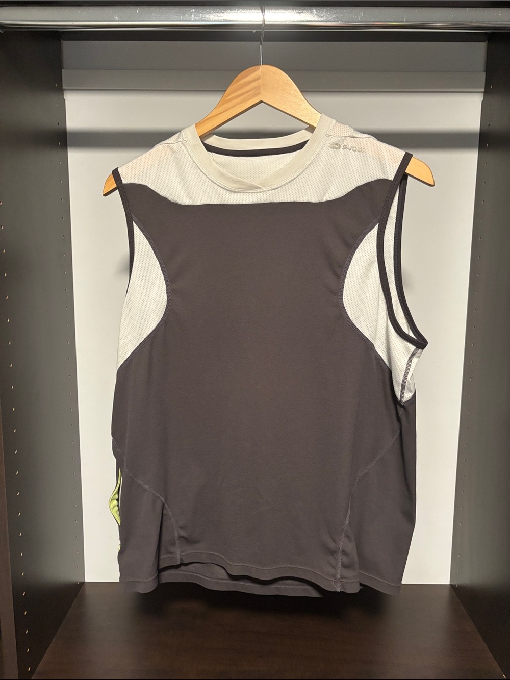 SUGOI Men’s Sleeveless Performance Tank Top - Gray & White